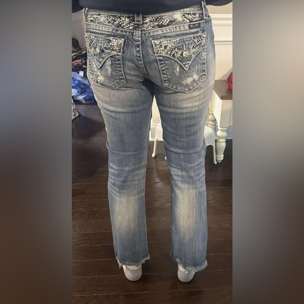 Miss Me Light Blue Distressed Cropped Jeans - Picture 4 of 4